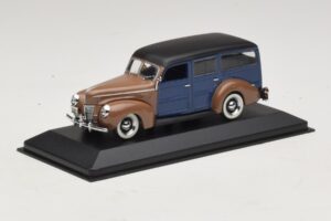 Ford V8 De Luxe Woody Station Wagon Brown Blue Minichamps 1:43 400082112 Diecast - image 2 of 4