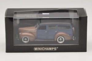 Ford V8 De Luxe Woody Station Wagon Brown Blue Minichamps 1:43 400082112 Diecast - image 4 of 4