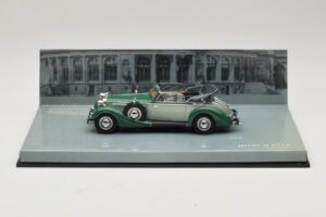 Horch 853 Cabriolet Green Minichamps 1:43 436012034 Diecast