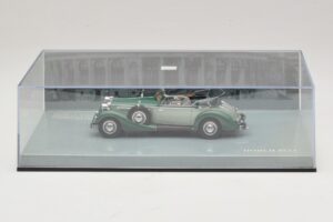 Horch 853 Cabriolet Green Minichamps 1:43 436012034 Diecast - image 4 of 5
