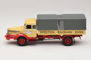 Krupp Titan Flatbed Truck Baumann Bonn Minichamps 1:43 439069025 Diecast - image 3 of 6