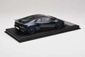 Lamborghini Huracan Liberty Walk Chameleon Blue GS Model 1:18 REMC045 Resin - image 2 of 7