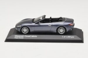 Maserati GranCabrio Grey Metallic Minichamps 1:43 400123931 Diecast