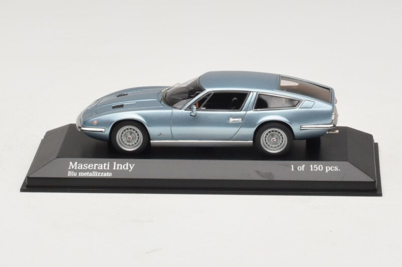 Maserati Indy Blue Metallic Minichamps 1:43 437123122 Diecast