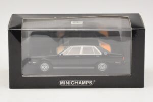 Maserati Quattroporte III Royale Black Minichamps 1:43 437123501 Diecast - image 4 of 4