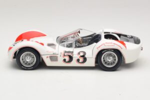 Maserati Tipo 61 #53 B. Krause Los Angeles Times Grand Prix Winner 1960 Minichamps 1:18 100601253 Diecast - image 4 of 8