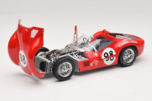 Maserati Tipo 61 #98 C. Shelby Times Mirror Grand Prix for Sportscars 1960 Minichamps 1:18 100601298 Diecast - image 2 of 8