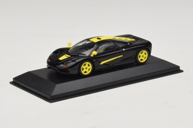 McLaren F1 Black With Yellow Stripes Minichamps 1:43 MCLAREN004 Diecast