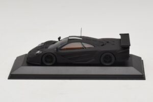 McLaren F1 GTR Longtail Black Matt 1997 Minichamps 1:43 MCLAREN010 Diecast - image 3 of 4