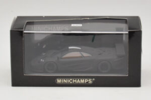 McLaren F1 GTR Longtail Black Matt 1997 Minichamps 1:43 MCLAREN010 Diecast - image 4 of 4