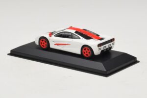McLaren F1 White With Red Stripes Minichamps 1:43 MCLAREN003 Diecast - image 2 of 4
