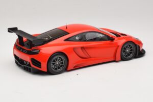 McLaren MP4-12C GT3 Red 2013 Minichamps 1:18 151121392 Diecast - image 2 of 6