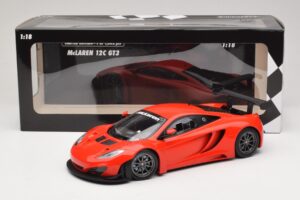 McLaren MP4-12C GT3 Red 2013 Minichamps 1:18 151121392 Diecast - image 6 of 6