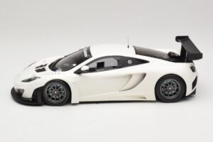 McLaren MP4-12C GT3 White 2013 Minichamps 1:18 151121394 Diecast - image 3 of 6