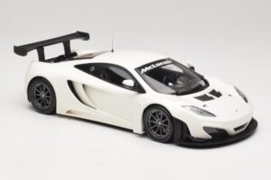 McLaren MP4-12C GT3 White 2013 Minichamps 1:18 151121394 Diecast - image 4 of 6