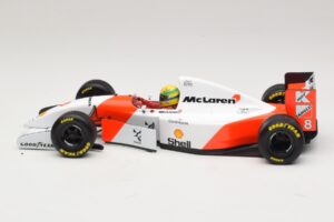 McLaren MP4/8 Ford #8 A. Senna Winner European GP 1993 Minichamps 1:18 540931818 Diecast - image 4 of 7