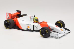 McLaren MP4/8 Ford #8 A. Senna Winner Japanese GP 1993 Minichamps 1:18 540931878 Diecast - image 7 of 7