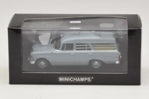 Mercedes 190 W110 Ambulance DRK Minichamps 1:43 400037270 Diecast - image 4 of 4
