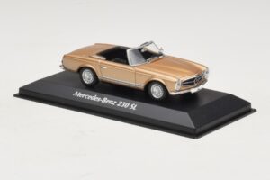 Mercedes 230 SL W113 Gold Metallic Maxichamps 1:43 940032230 Diecast - image 3 of 4