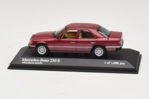 Mercedes 230E W124 Red Metallic Minichamps 1:43 400037001 Diecast