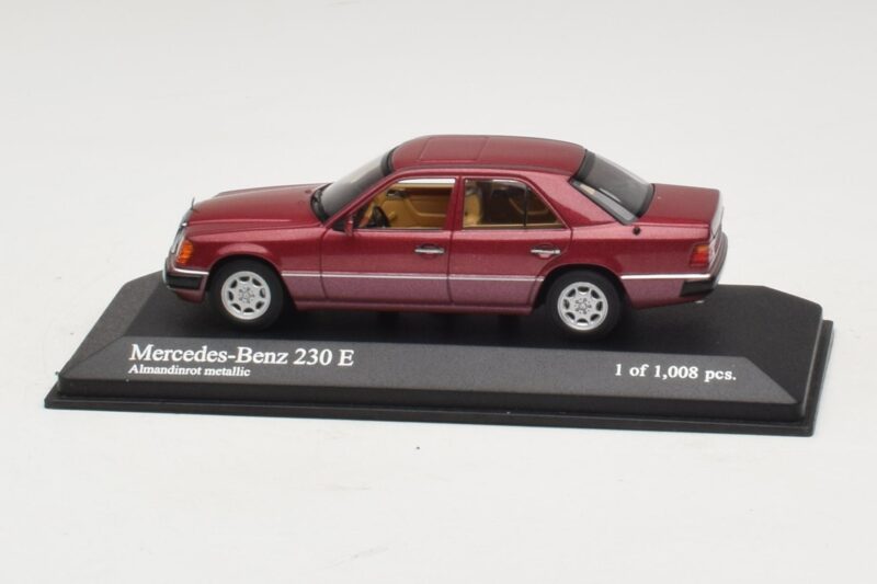Mercedes 230E W124 Red Metallic Minichamps 1:43 400037001 Diecast