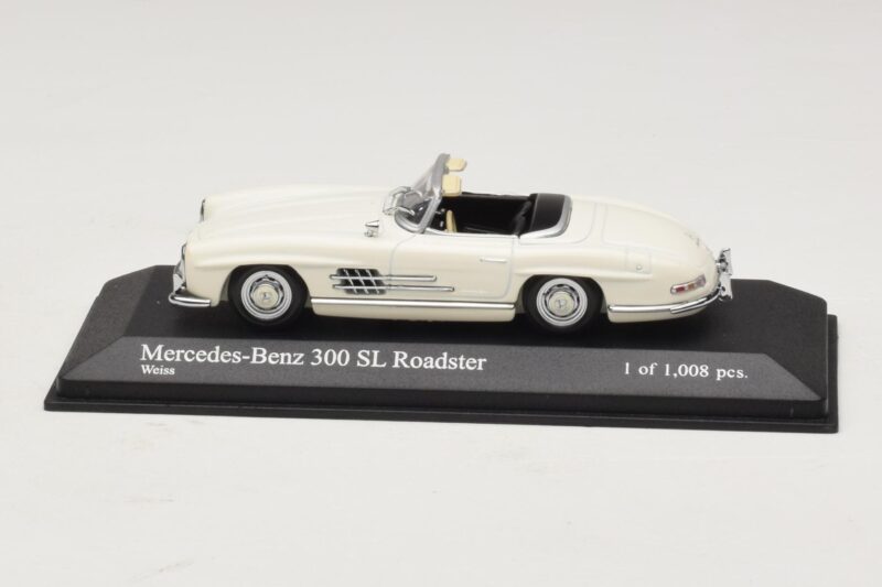 Mercedes 300 SL W198 Roadster White Minichamps 1:43 Mercedes 300 SL W198 Roadster White Minichamps 1:43 400039034 Diecast