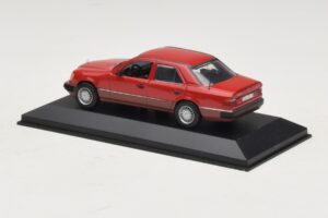 Mercedes 300D W124 Turbo Red Minichamps 1:43 3210 Diecast - image 3 of 4