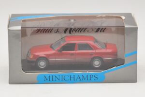 Mercedes 300D W124 Turbo Red Minichamps 1:43 3210 Diecast - image 4 of 4