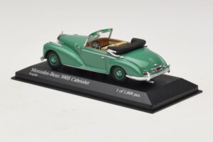 Mercedes 300S Cabriolet Green Minichamps 1:43 430032335 Diecast - image 3 of 5