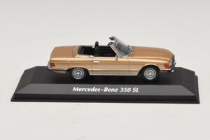 Mercedes 350 SL R107 Gold Maxichamps 1:43 940033431 Diecast