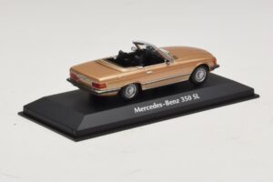 Mercedes 350 SL R107 Gold Maxichamps 1:43 940033431 Diecast - image 2 of 4