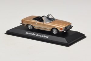 Mercedes 350 SL R107 Gold Maxichamps 1:43 940033431 Diecast - image 3 of 4