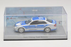 Mercedes E-Class #19 Team Michelin Rally Paris-Peking 2007 Minichamps 1:43 B66962269 Diecast - image 4 of 5