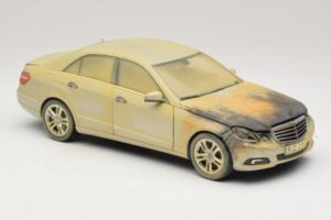 Mercedes E-Class W212 Burned Dubai Art Car Minichamps 1:18 MB008 Diecast - image 4 of 6