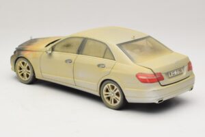 Mercedes E-Class W212 Burned Dubai Art Car Minichamps 1:18 MB008 Diecast - image 5 of 6