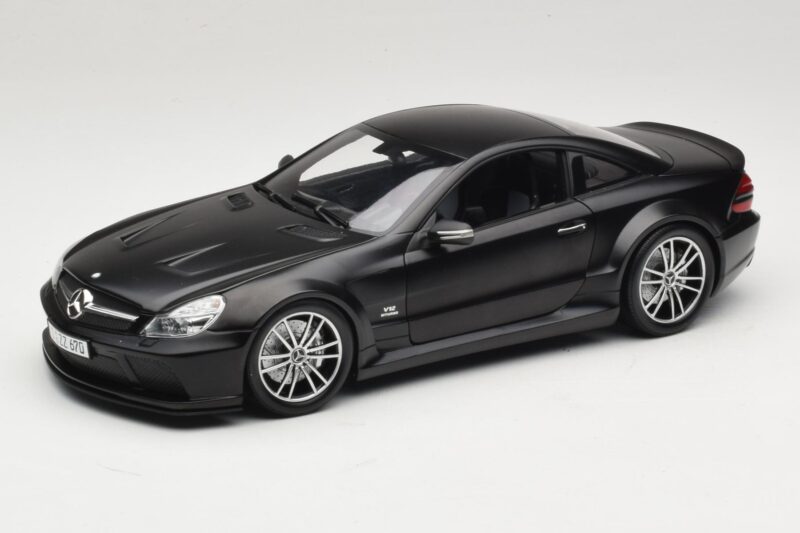 Mercedes SL65 AMG R230 Black Series Matt Black Minichamps 1:18 Mercedes SL65 AMG R230 Black Series Matt Black Minichamps 1:18 100038121 Diecast