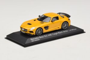 Mercedes SLS AMG C197 Black Series Gold Minichamps 1:43 437033022 Diecast - image 2 of 4