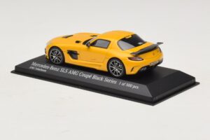 Mercedes SLS AMG C197 Black Series Gold Minichamps 1:43 437033022 Diecast - image 3 of 4