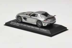 Mercedes SLS AMG C197 Black Series Grey Metallic Minichamps 1:43 437033024 Diecast - image 3 of 4