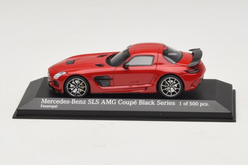 Mercedes SLS AMG C197 Black Series Red Minichamps 1:43 437033021 Diecast