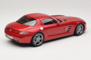 Mercedes SLS AMG C197 Red Metallic Minichamps 1:18 100039020 Diecast - image 3 of 8