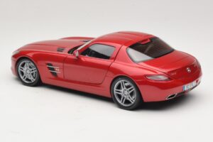 Mercedes SLS AMG C197 Red Metallic Minichamps 1:18 100039020 Diecast - image 7 of 8