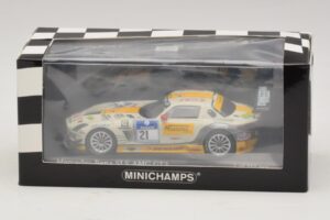 Mercedes SLS AMG GT3 #21 Rowe Racing Hartung / Heyer Nurburgring 24 Hours 2013 Minichamps 1:43 410133221 Diecast - image 4 of 4