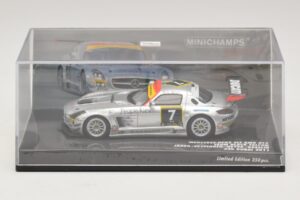Mercedes SLS AMG GT3 #7 Black Falcon Jager / Seyffarth 24 Hours of Dubai 2011 Minichamps 1:43 437110307 Diecast - image 4 of 5