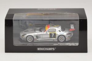 Mercedes SLS AMG GT3 #7 Black Falcon Jager / Seyffarth 24 Hours of Dubai 2011 Minichamps 1:43 437110307 Diecast - image 5 of 5