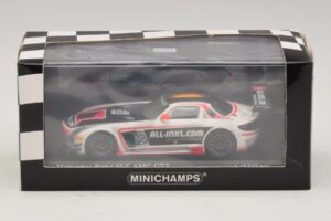 Mercedes SLS AMG GT3 All-Inkl.com #38 FIA GT1 World Championship 2012 Champions Minichamps 1:43 410123238 Diecast - image 4 of 4