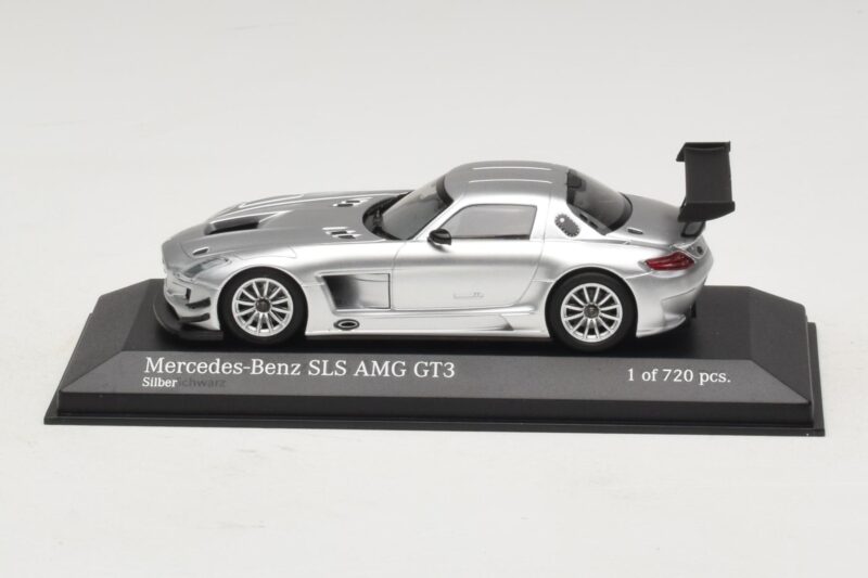 Mercedes SLS AMG GT3 Silver Minichamps 1:43 410113202 Diecast