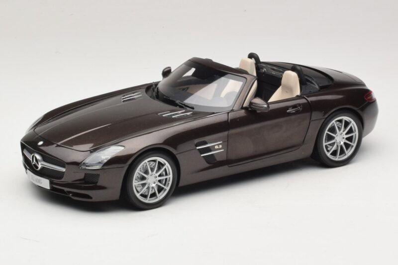 Mercedes SLS AMG Sepang Brown Minichamps 1:18 Mercedes SLS AMG Sepang Brown Minichamps 1:18 B66960080 Diecast