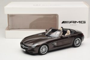 Mercedes SLS AMG Sepang Brown Minichamps 1:18 B66960080 Diecast - image 9 of 9