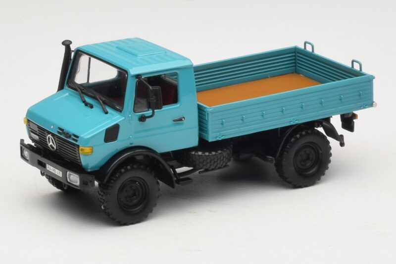 Mercedes Unimog 1300 L Flatbed Truck Blue Minichamps 1:43 Mercedes Unimog 1300 L Flatbed Truck Blue Minichamps 1:43 439033020 Diecast